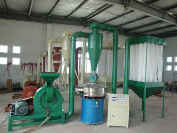 Máquina de baixo nível de ruído do Pulverizer do PVC para materiais quebradiços duros médios